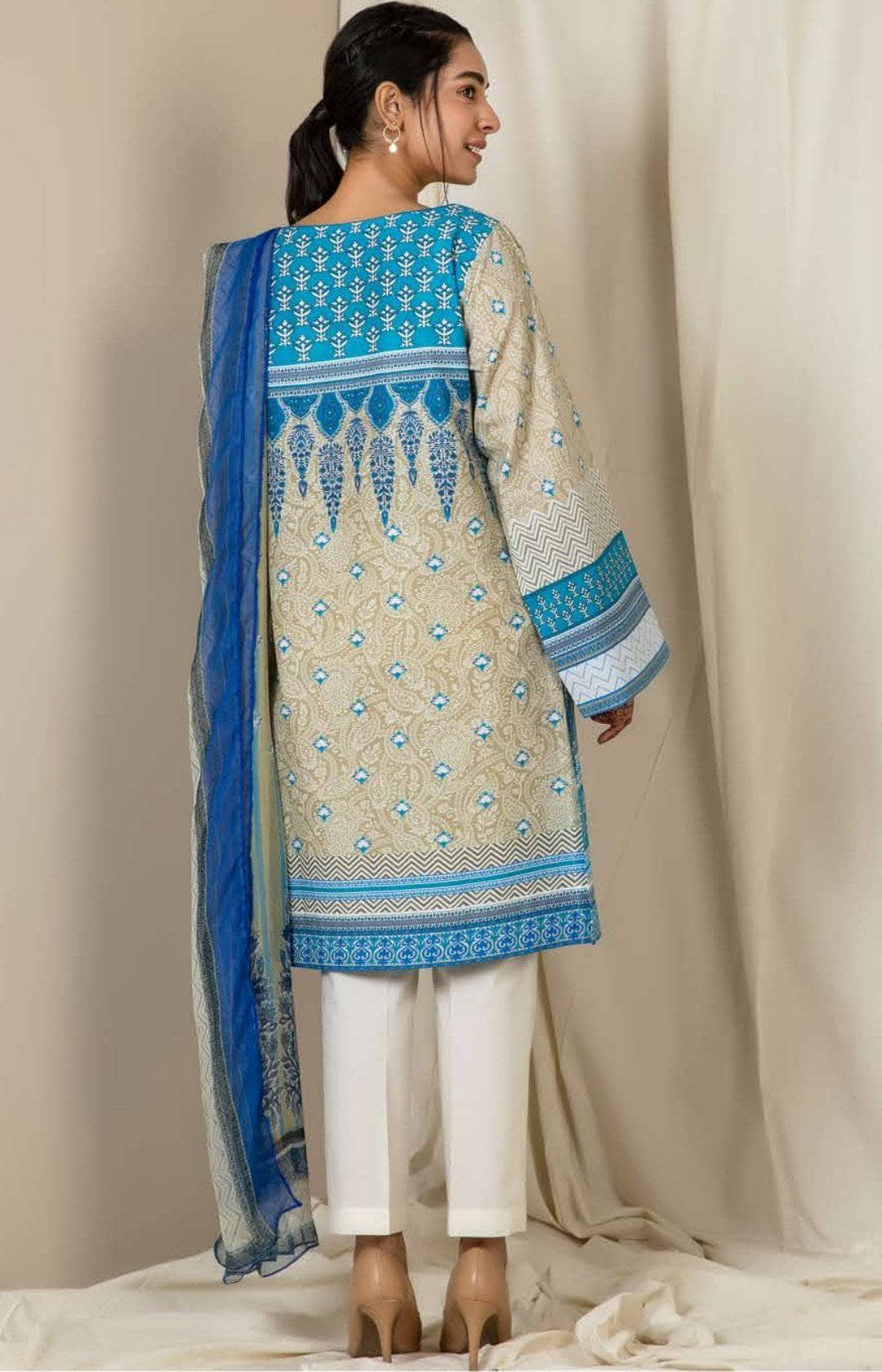 img_zellbury_lawn_2021_awwal_boutique