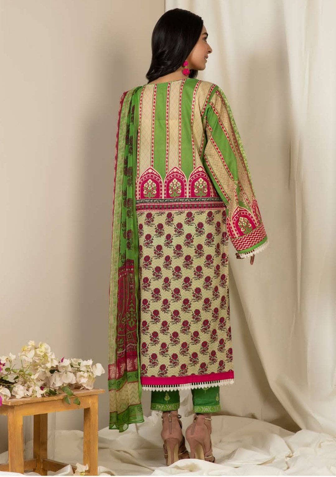 img_zellbury_lawn_2021_awwal_boutique