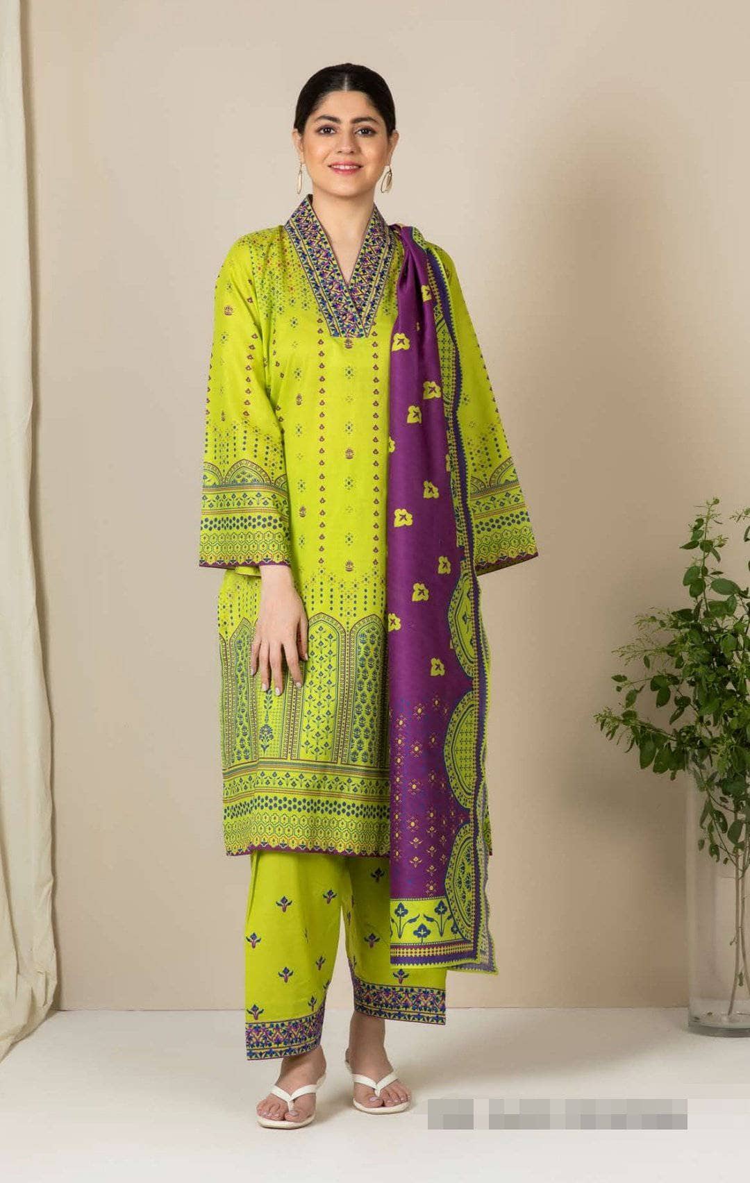 img_zellbury_lawn_2021_awwal_boutique