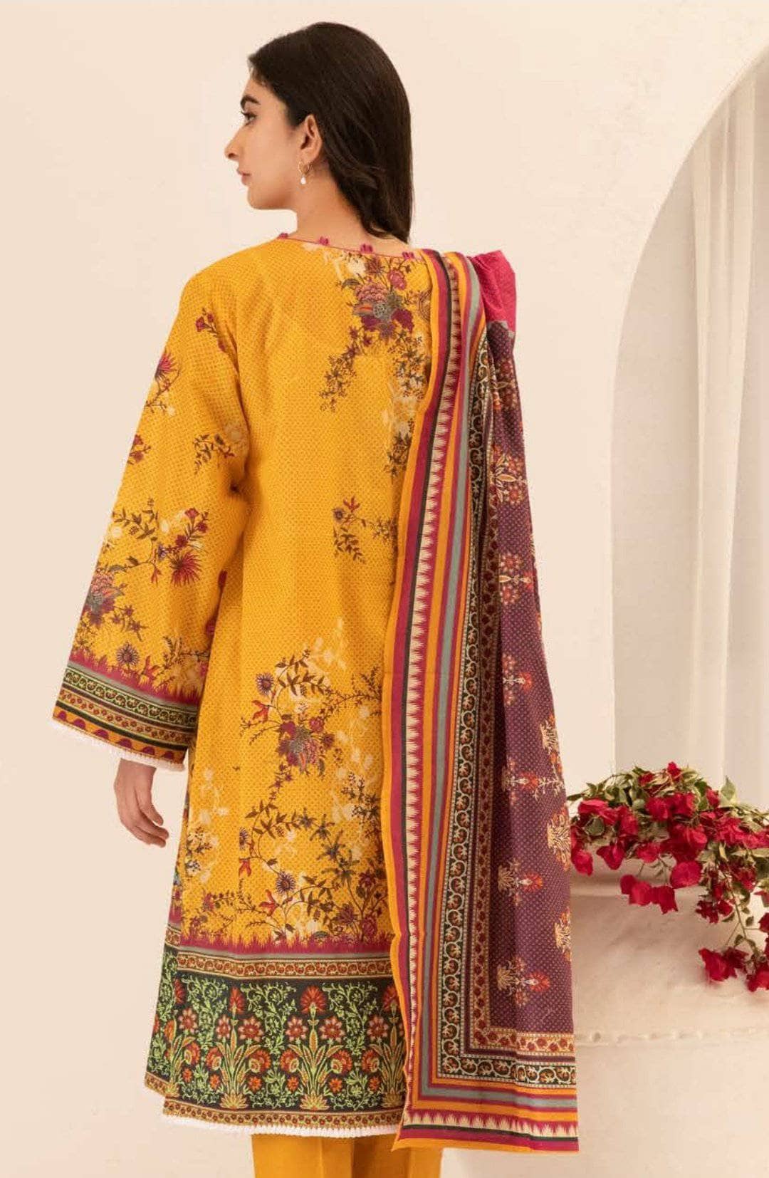 img_zellbury_lawn_2021_awwal_boutique