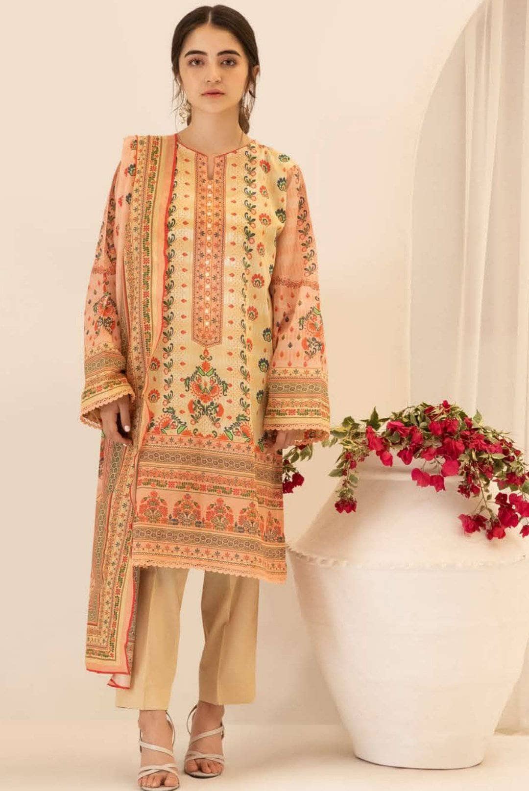 img_zellbury_lawn_2021_awwal_boutique