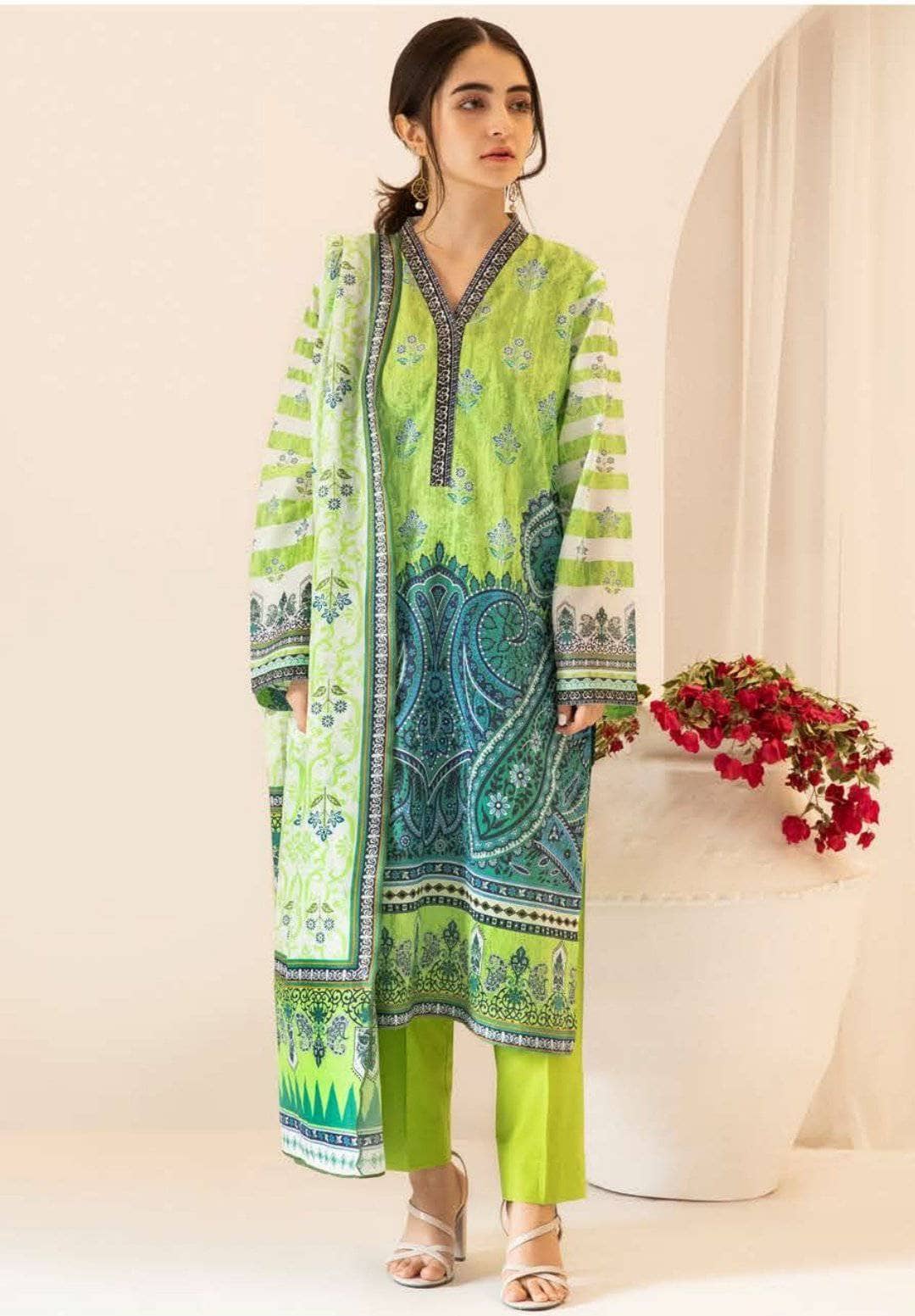 img_zellbury_lawn_2021_awwal_boutique