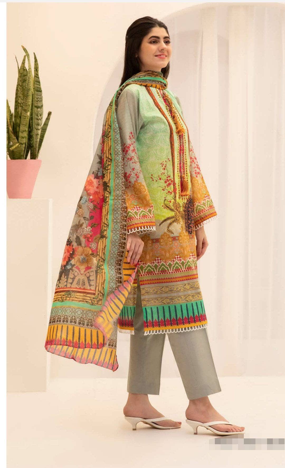 img_zellbury_lawn_2021_awwal_boutique