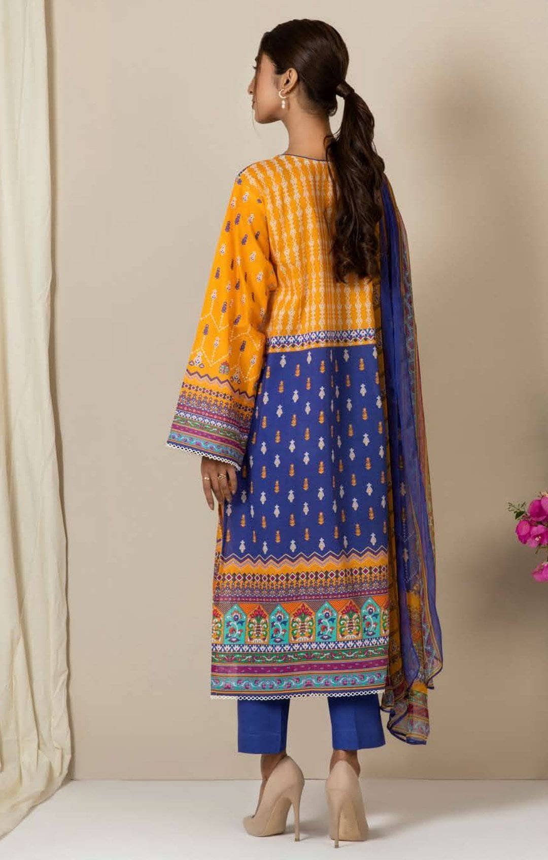 img_zellbury_lawn_2021_awwal_boutique