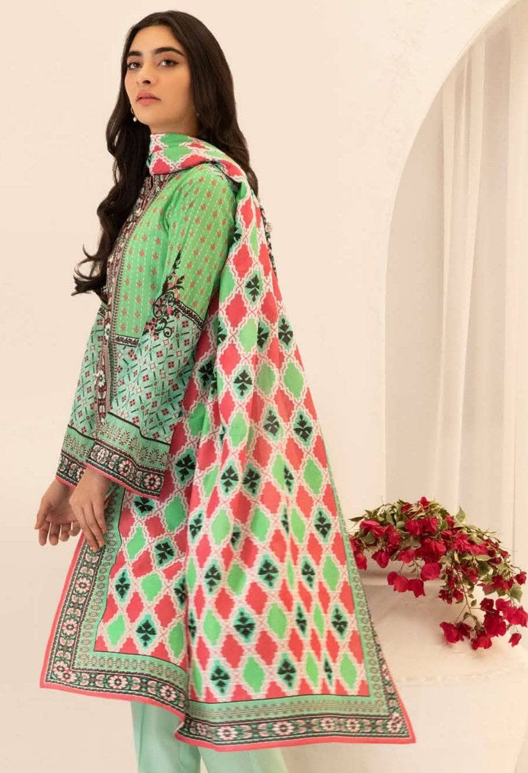 img_zellbury_lawn_2021_awwal_boutique