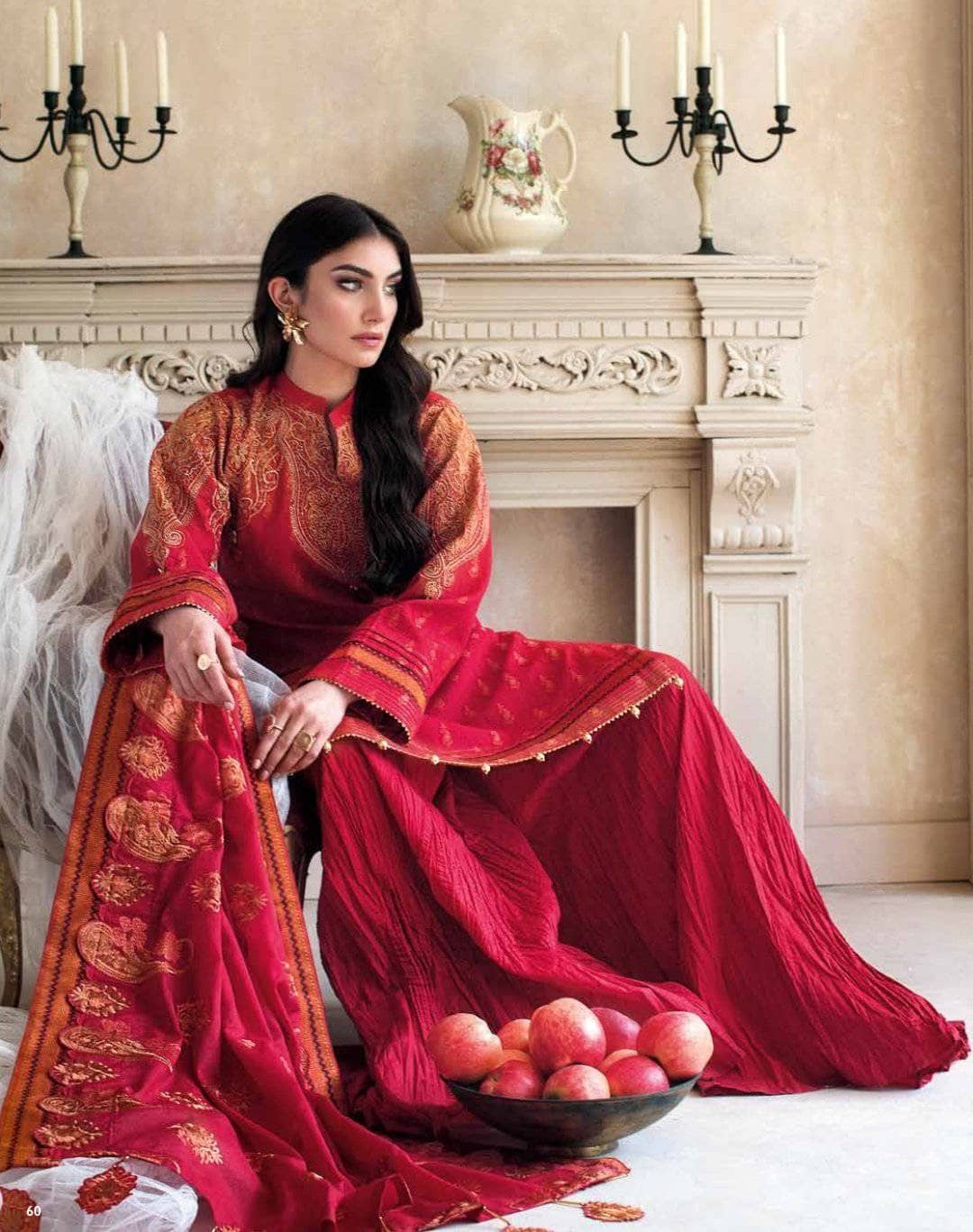 img_gul_ahmed_luxury_collection_2021_awwal_boutique