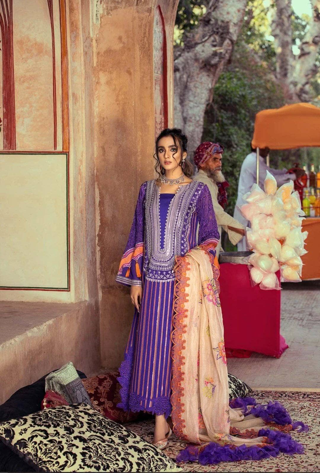 img_charizma_signature_lawn_2021_awwal_boutique