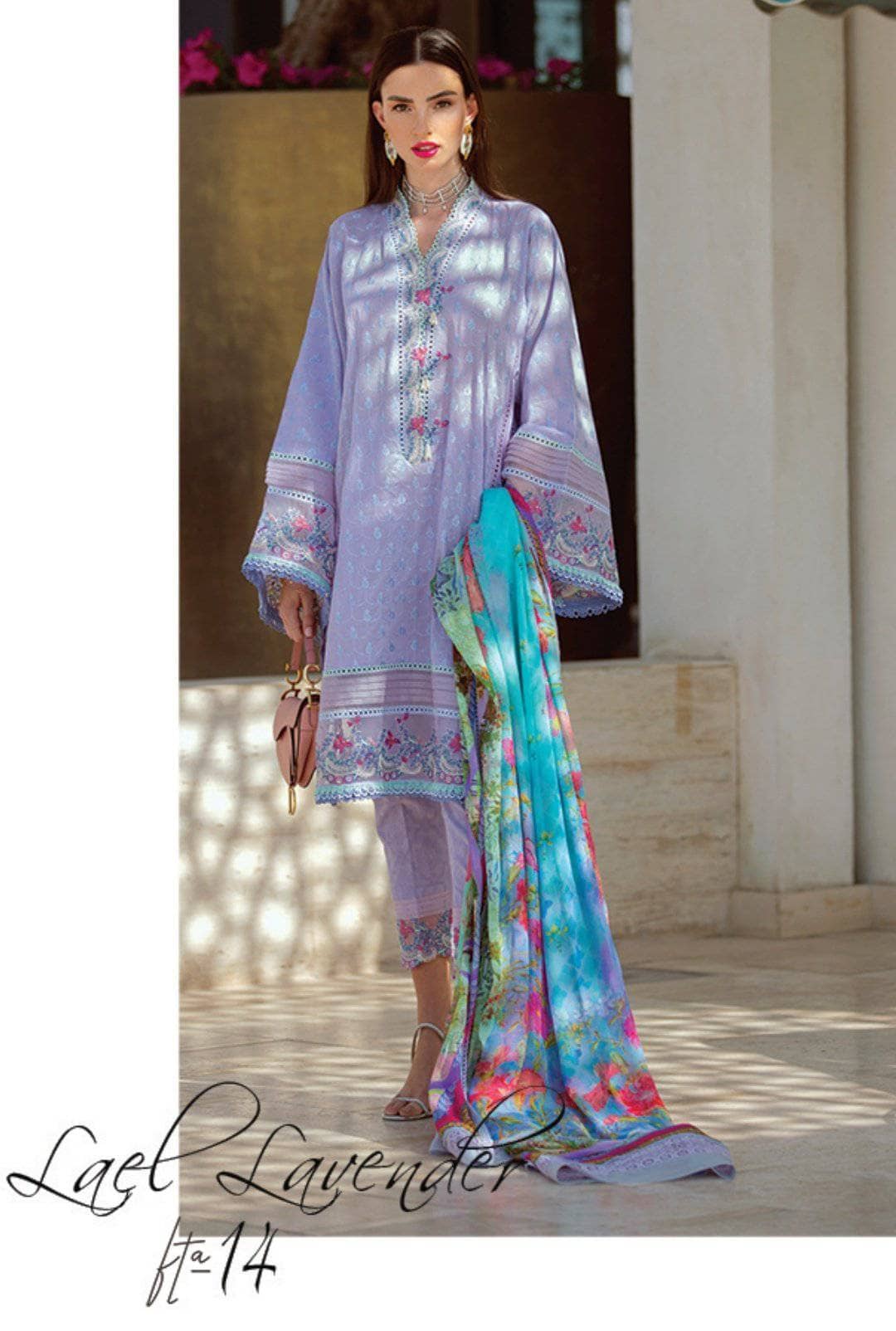 img_farah_talib_aziz_lawn_2021_awwal_boutique