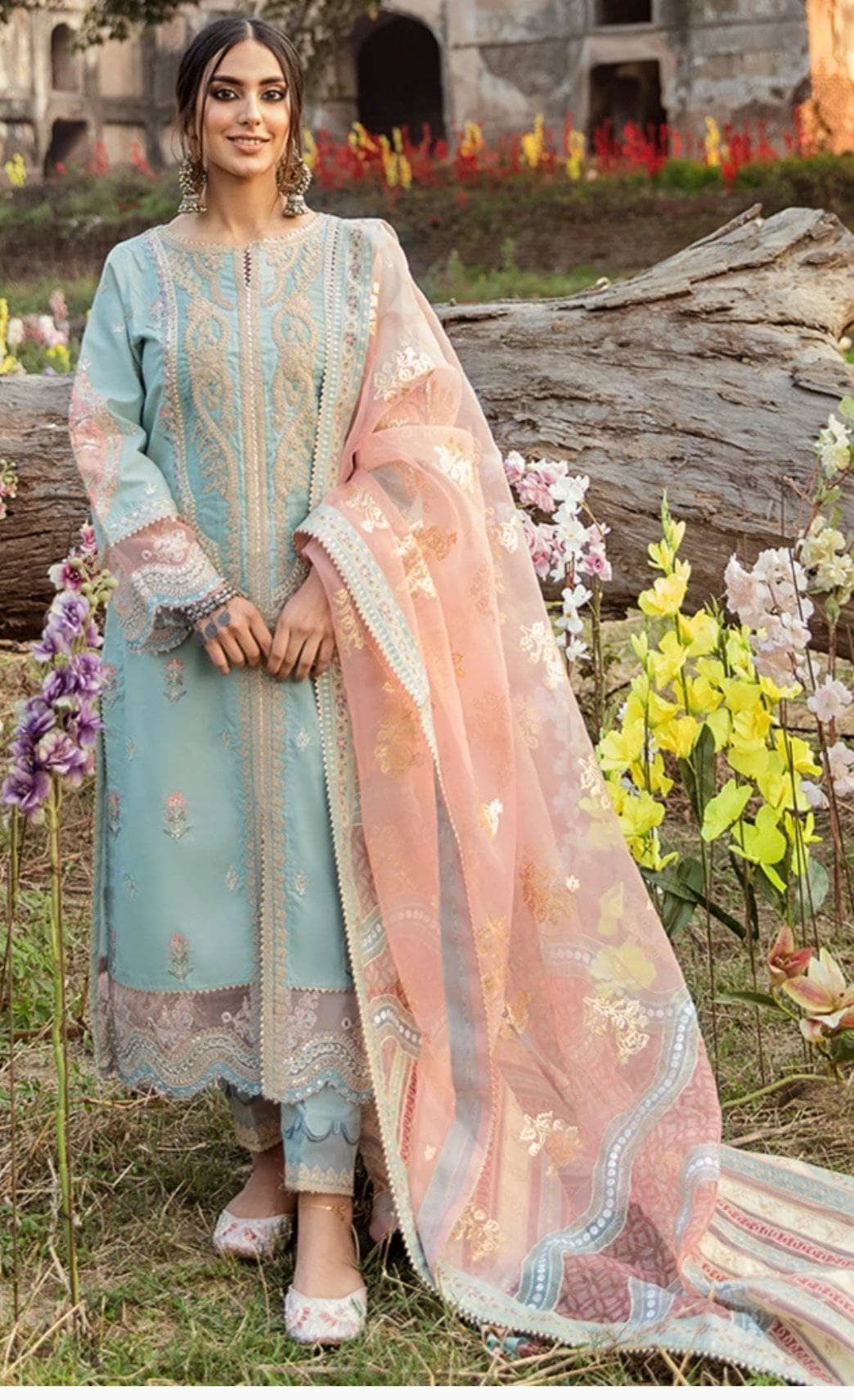 img_qalamkar_luxury_lawn_2021_awwal_boutique