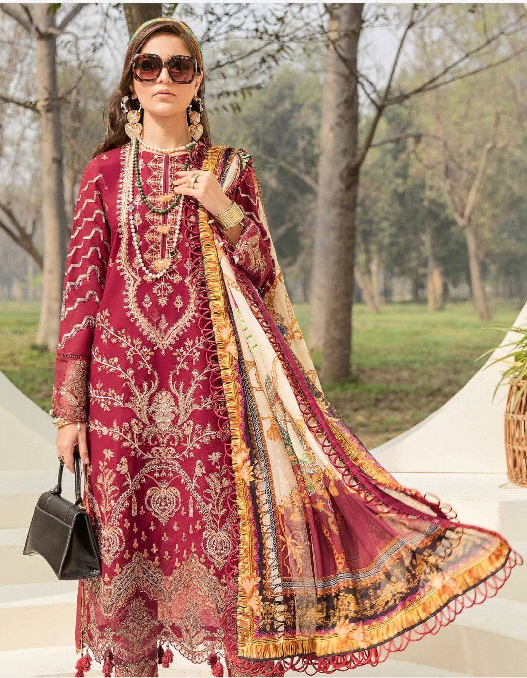 img_afrozeh_summer_sonnet_lawn_2021_awwal_boutique