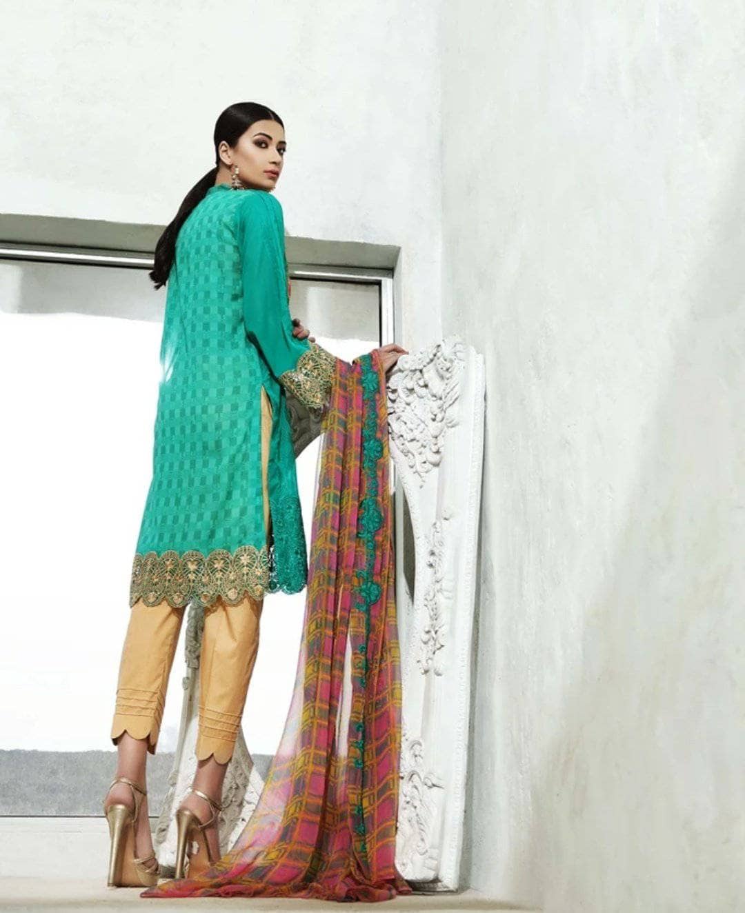 img_charizma_swiss_miss_swiss_voil_awwal_boutiqie