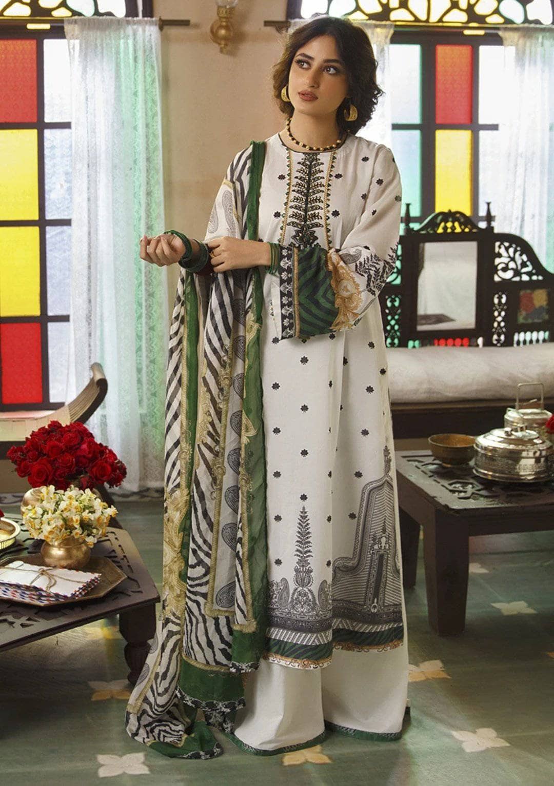 img_cross_stitch_lawn_2021_awwal_boutique