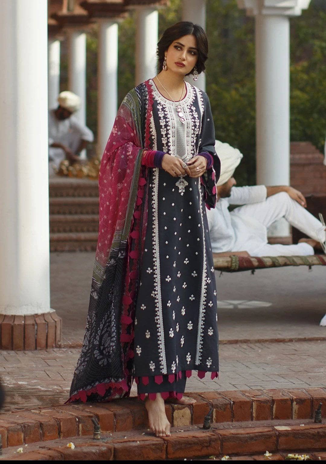 img_cross_stitch_lawn_2021_awwal_boutique