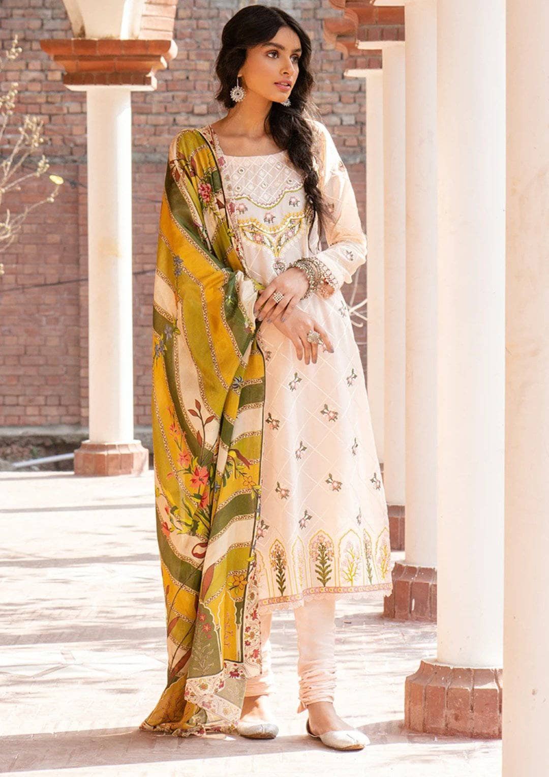 img_cross_stitch_lawn_2021_awwal_boutique