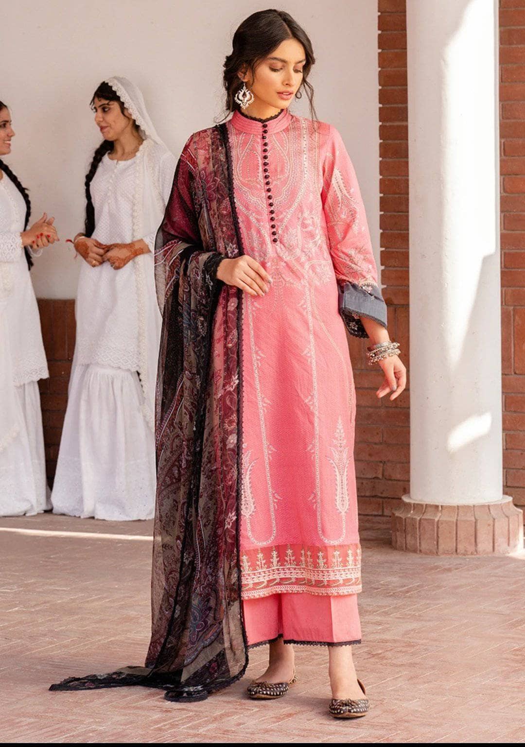 img_cross_stitch_lawn_2021_awwal_boutique