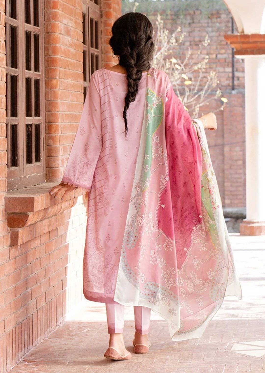 img_cross_stitch_lawn_2021_awwal_boutique