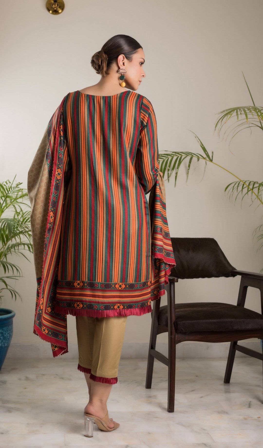 img_sahil_embroidered_lawn_2021_awwal_boutique