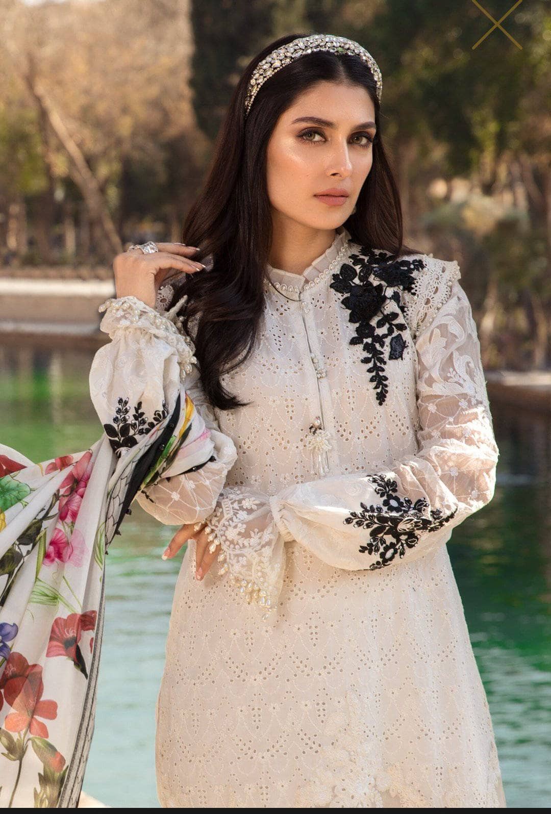 img_maria_b_lawn_2021_awwal_boutique