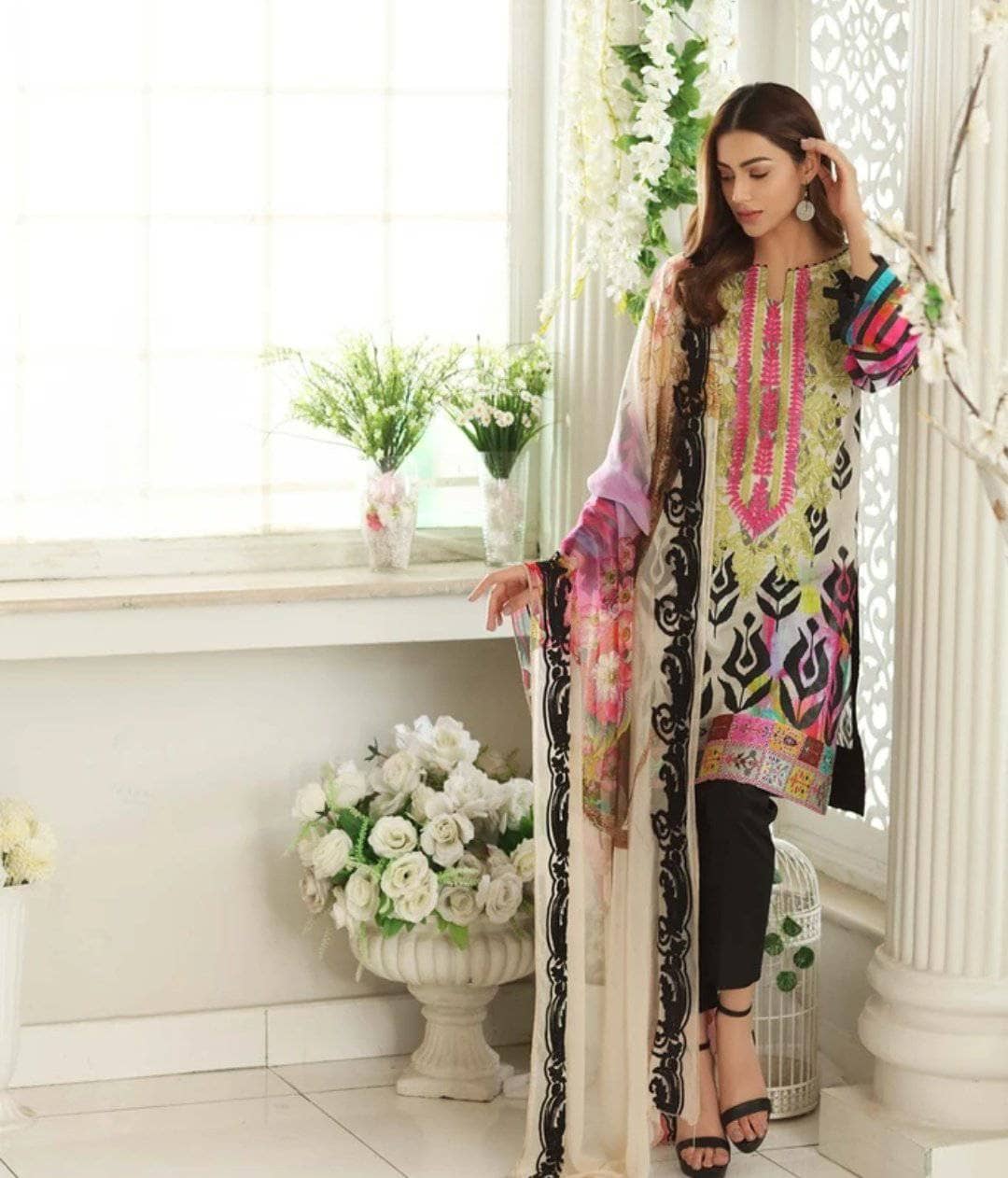 img_charizma_aniiq_lawn_2021_awwal_boutique