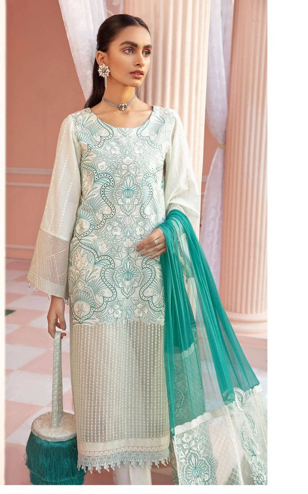 img_nureh_luxury_lawn_2021_awwal_boutique