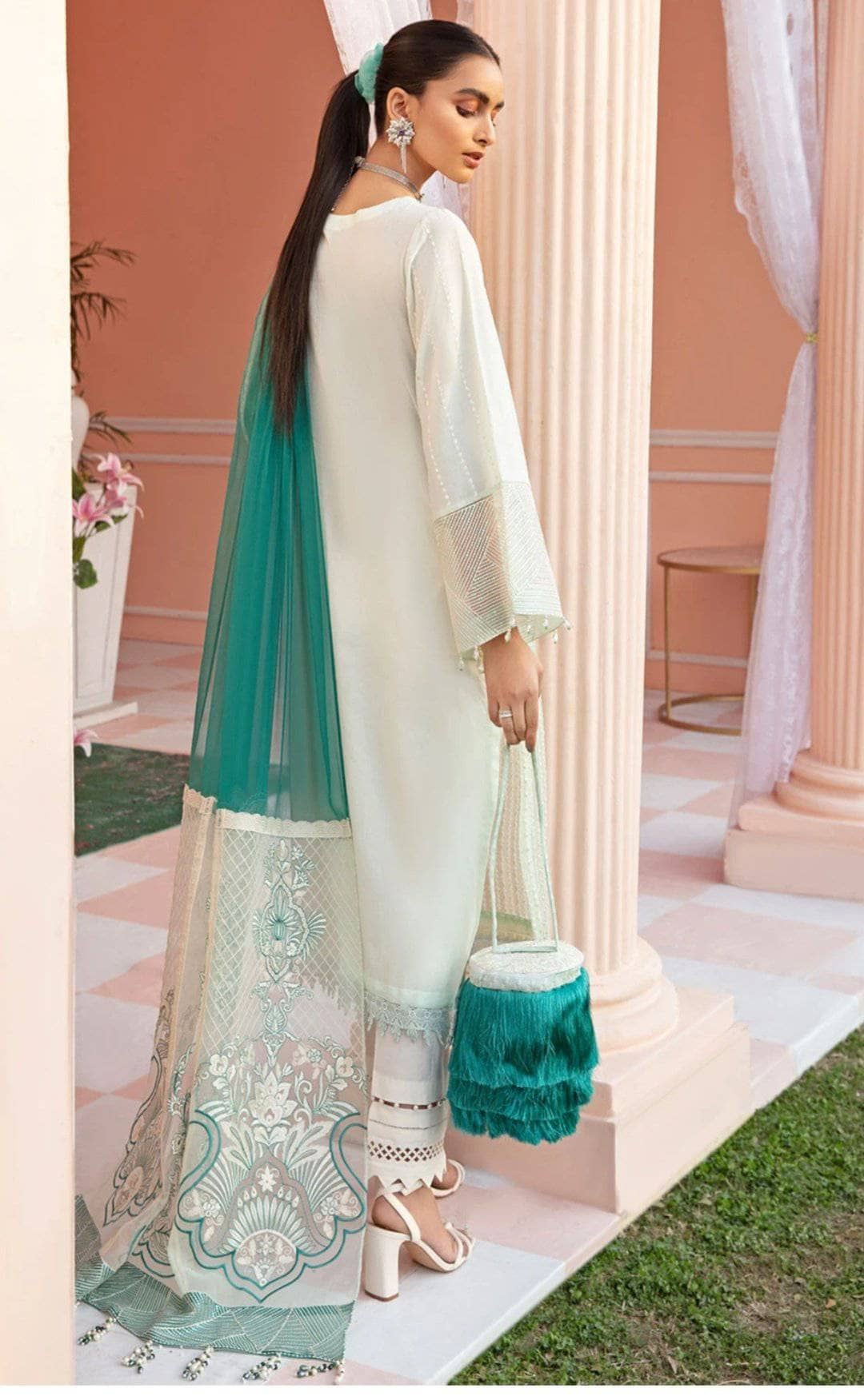 img_nureh_luxury_lawn_2021_awwal_boutique