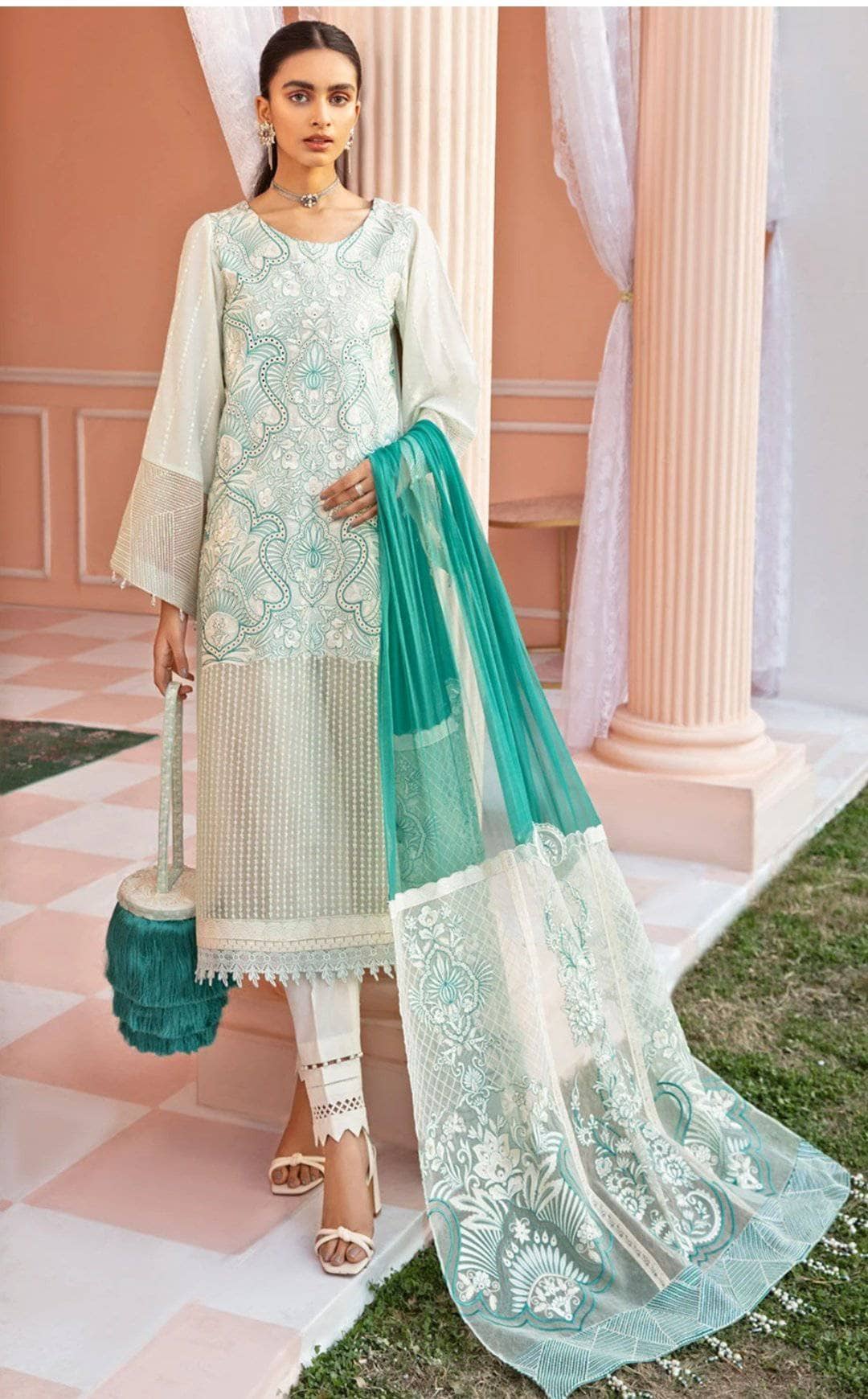 img_nureh_luxury_lawn_2021_awwal_boutique