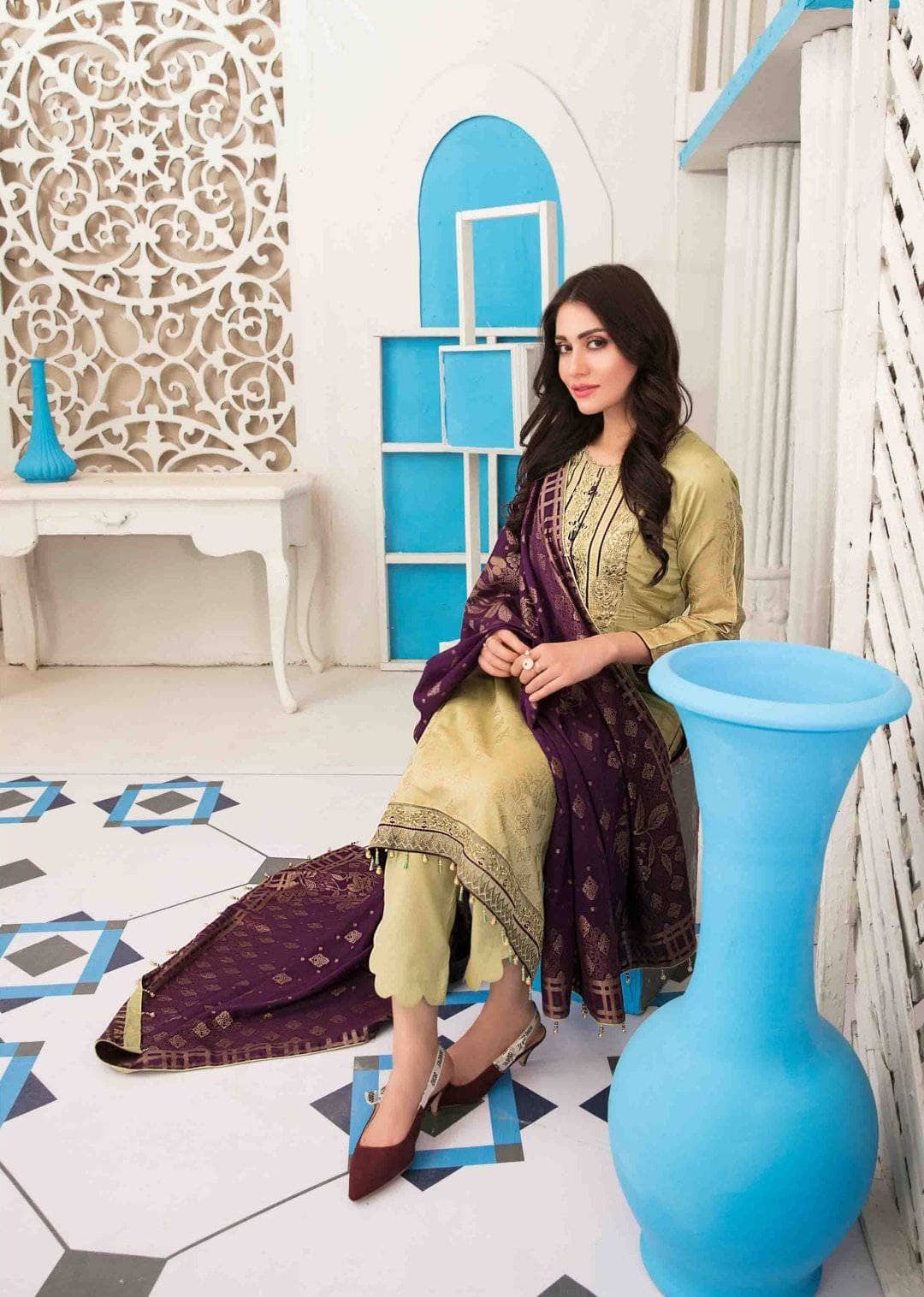 img_tawakkal_luxurious_gold_lawn_2021_awwal_boutique