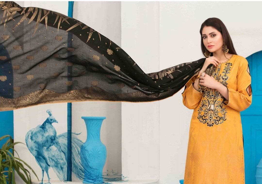 img_tawakkal_luxurious_gold_lawn_2021_awwal_boutique