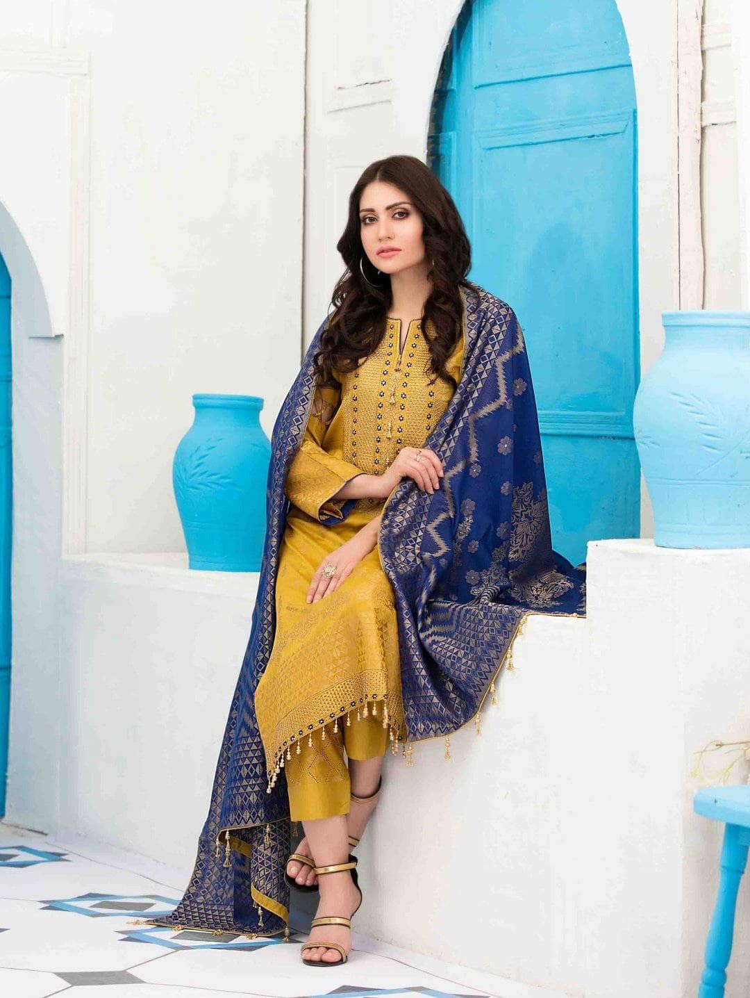 img_tawakkal_luxurious_gold_lawn_2021_awwal_boutique