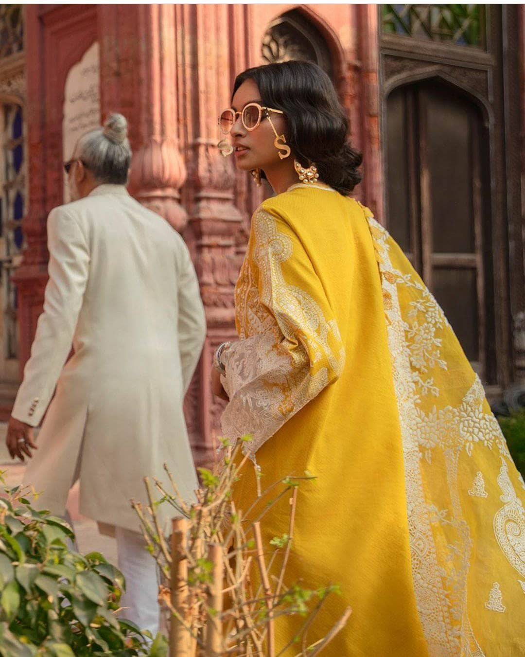 img_sana_safinaz_lawn_2021_awwal_boutique