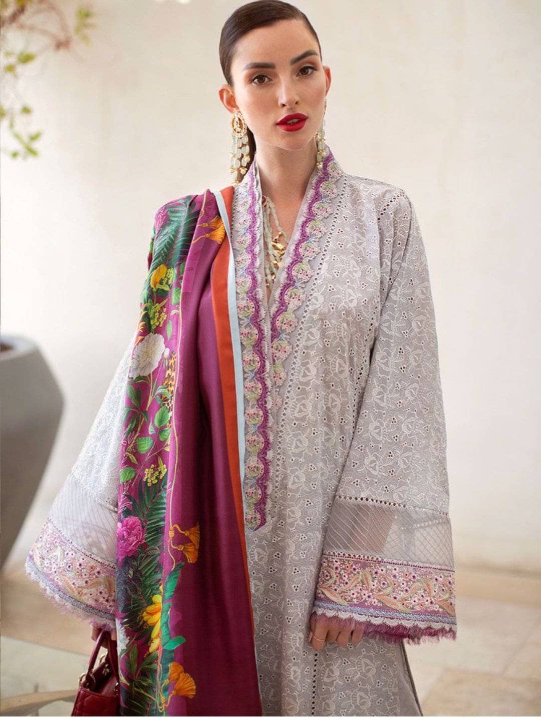 Farah Talib Aziz Lawn 2021/Dove/13