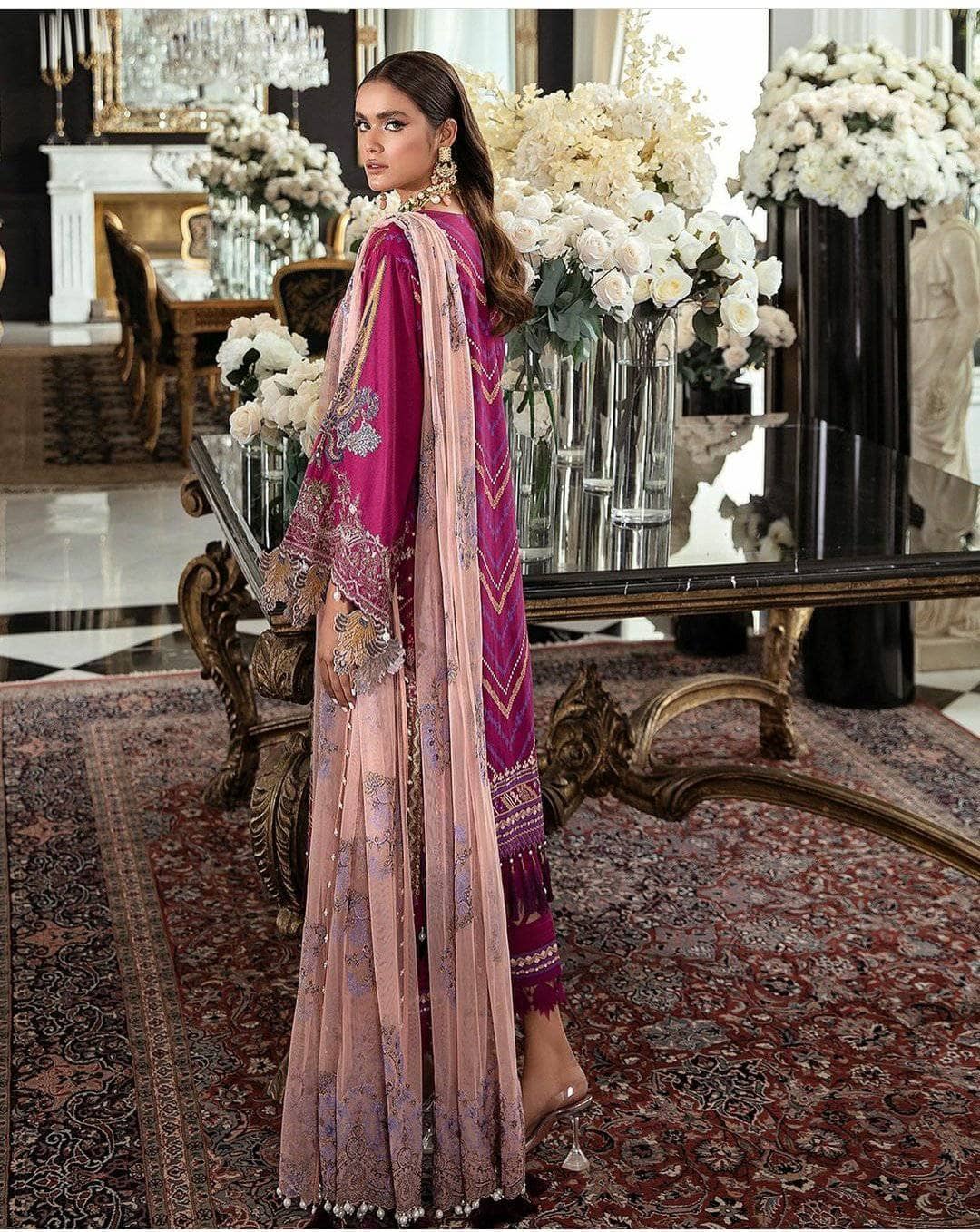 img_sana_safinaz_lawn_2021_awwal_boutique