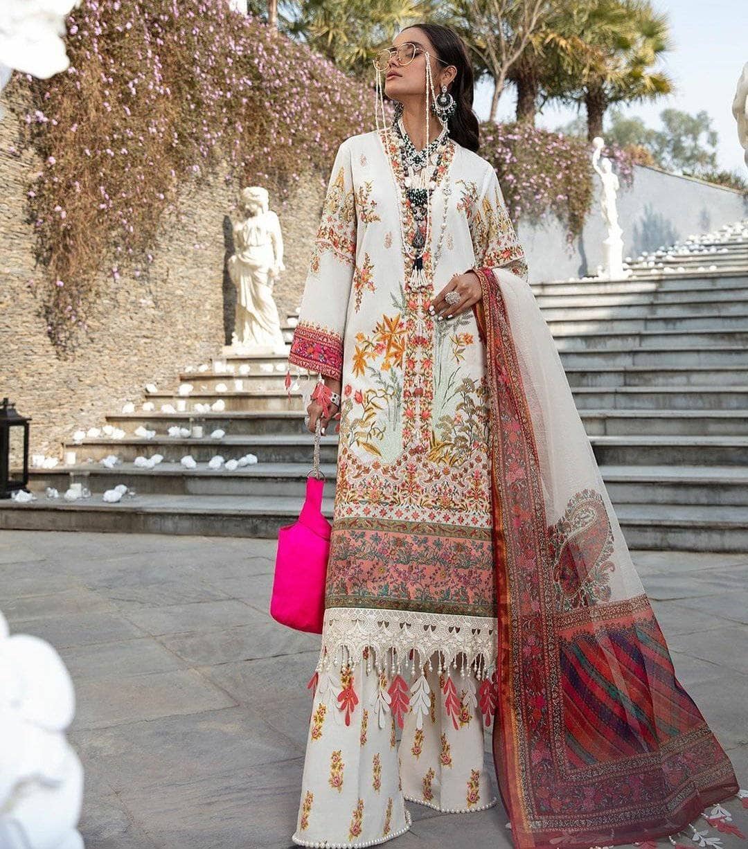img_sana_safinaz_lawn_2021_awwal_boutique