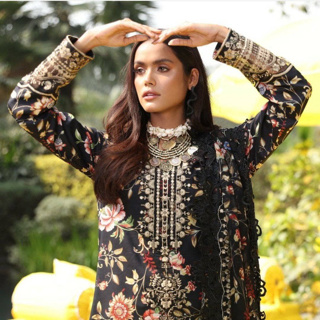 img_so_kamal_luxury_lawn_2021_awwal_boutique