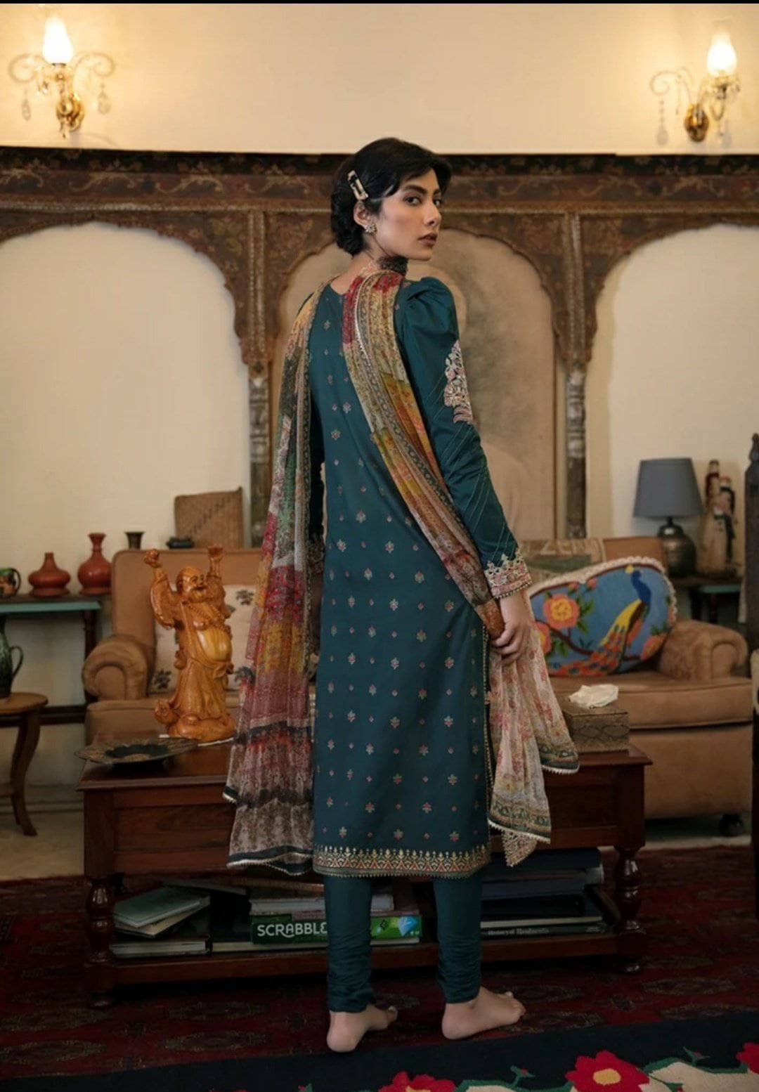 img_q_line_by_qalamkar_luxury_lawn_2021_awwal_boutique