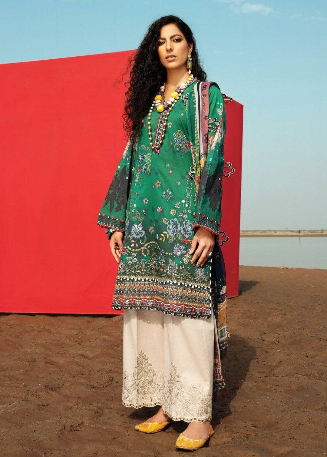 img_baroque_lawn_2021_awwal_boutique