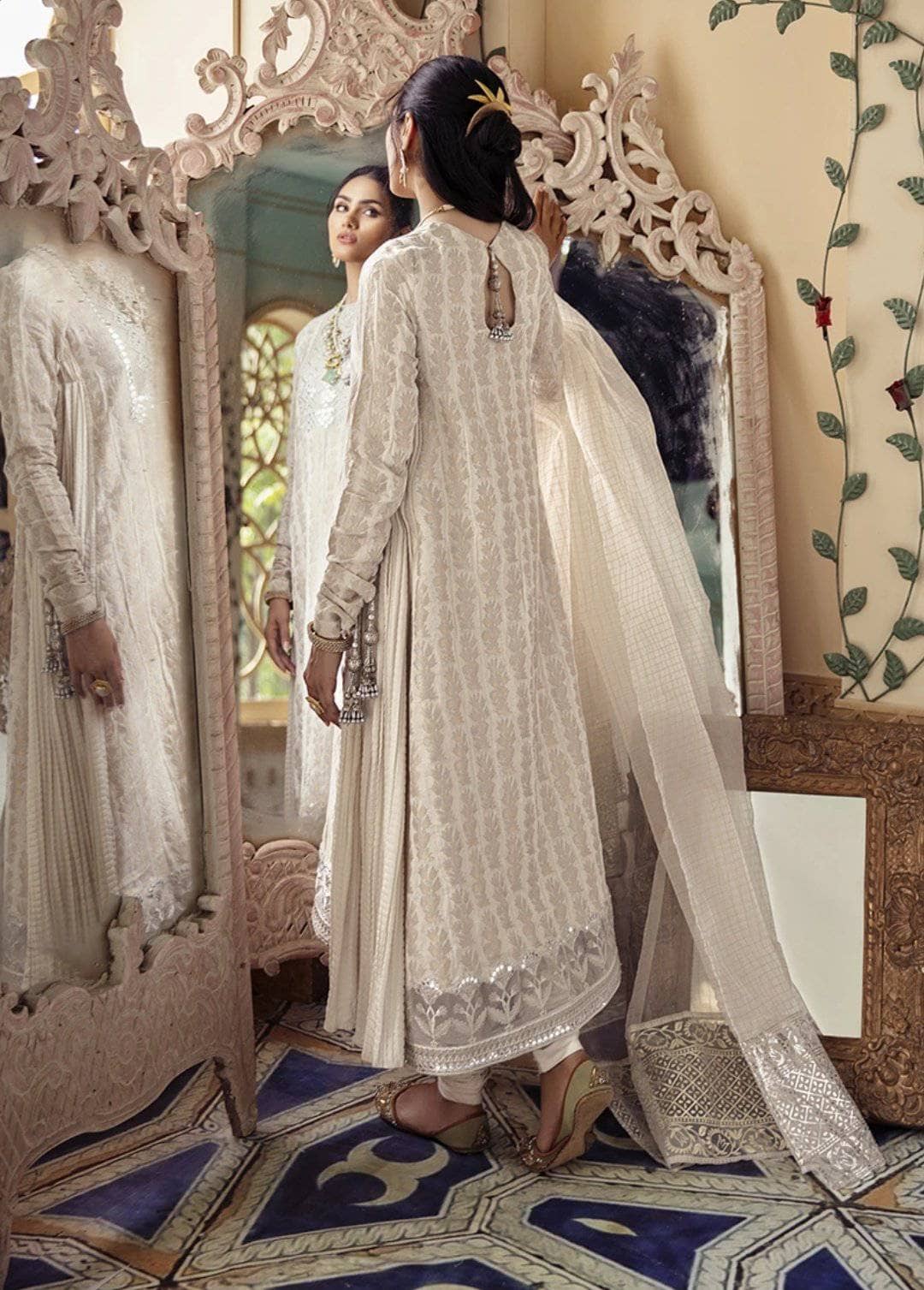 img_cross_stitch_eid_lawn_2021_awwal_boutique