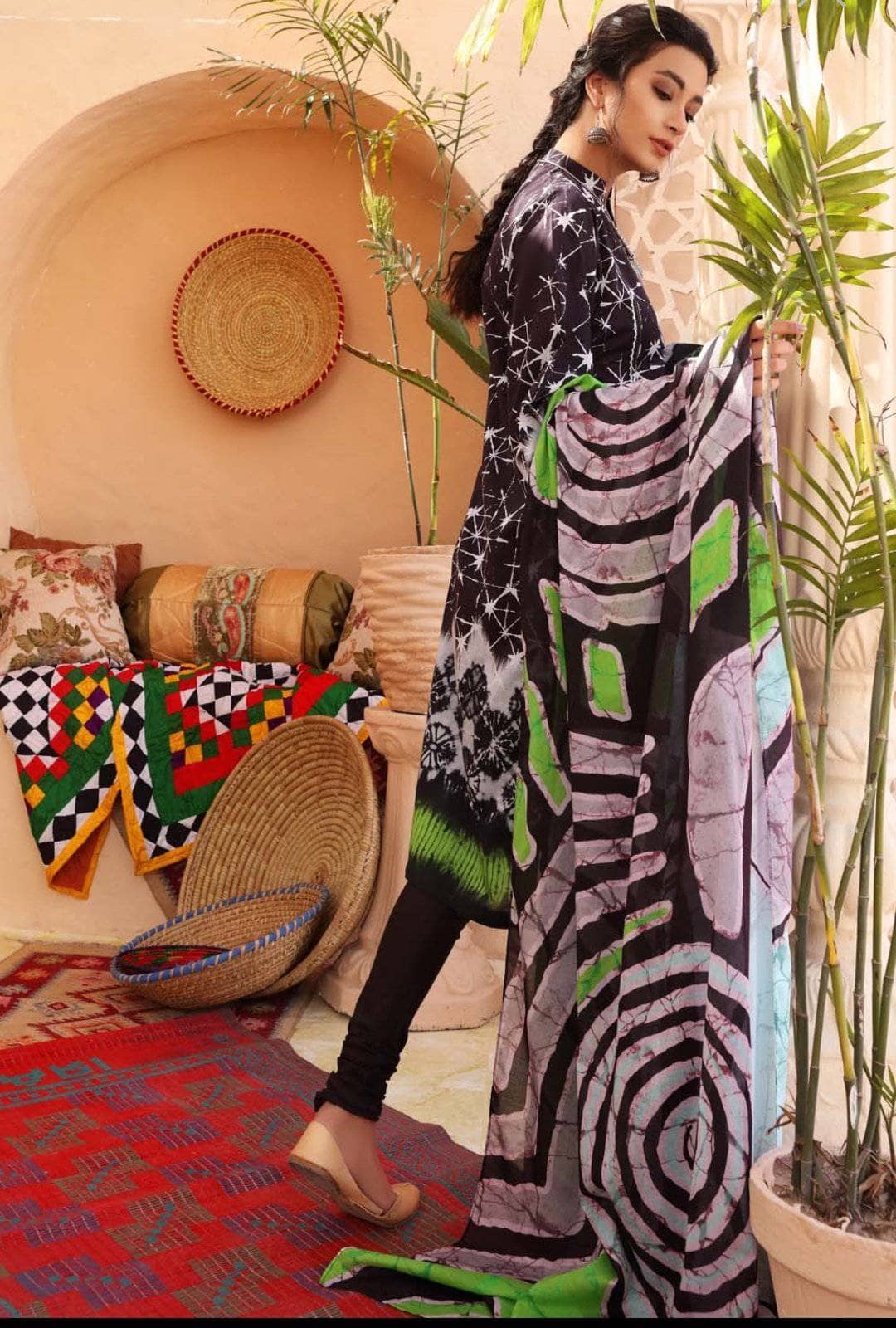 img_gul_ahmed_lawn_2021_batik_prints_awwal_boutique