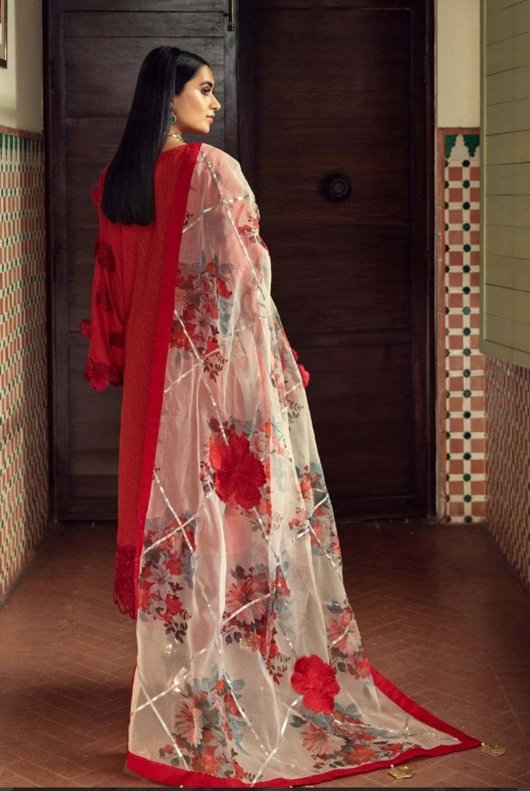 img_charizma_signature_eid_lawn_2021_awwal_boutique