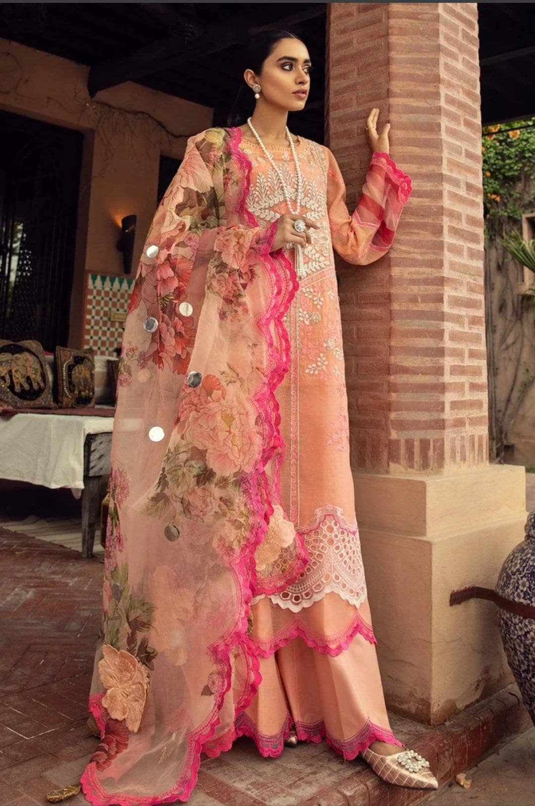 img_charizma_signature_eid_lawn_2021_awwal_boutique