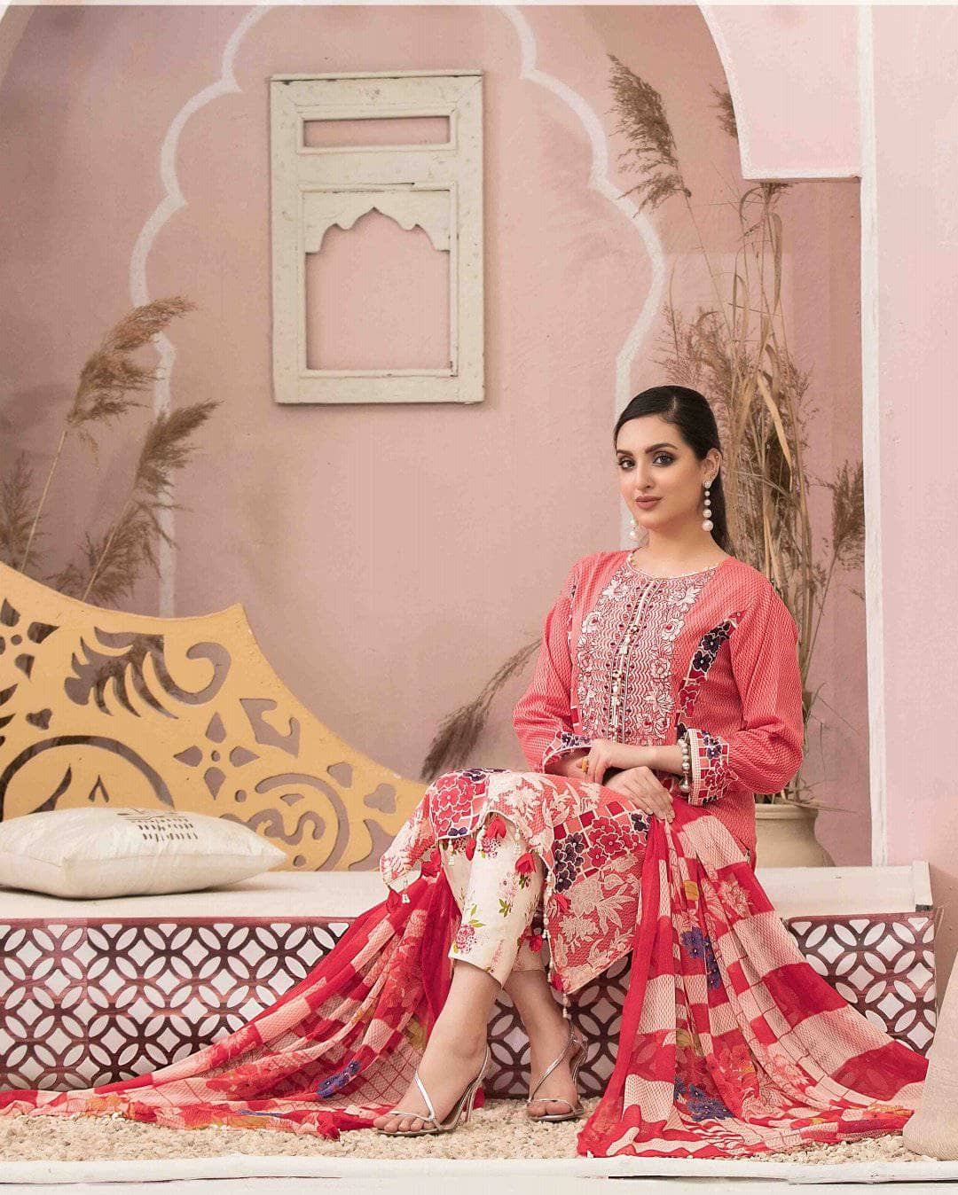 img_amna_sohail_by_tawakkal_lawn_2021_awwal_boutique