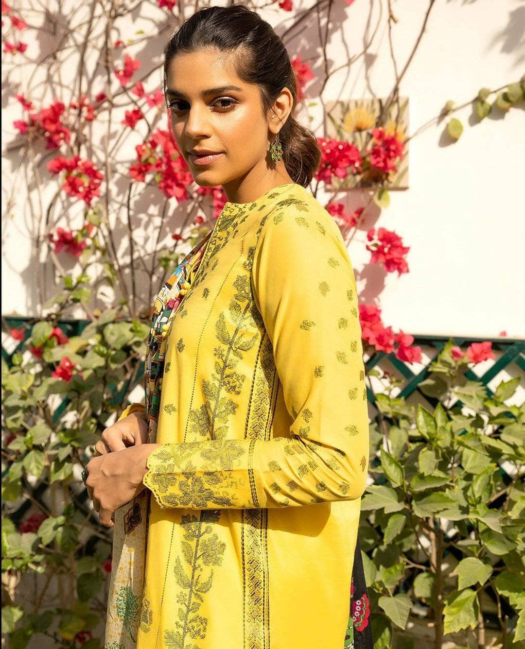 img_zaha_lawn_2021_awwal_boutique