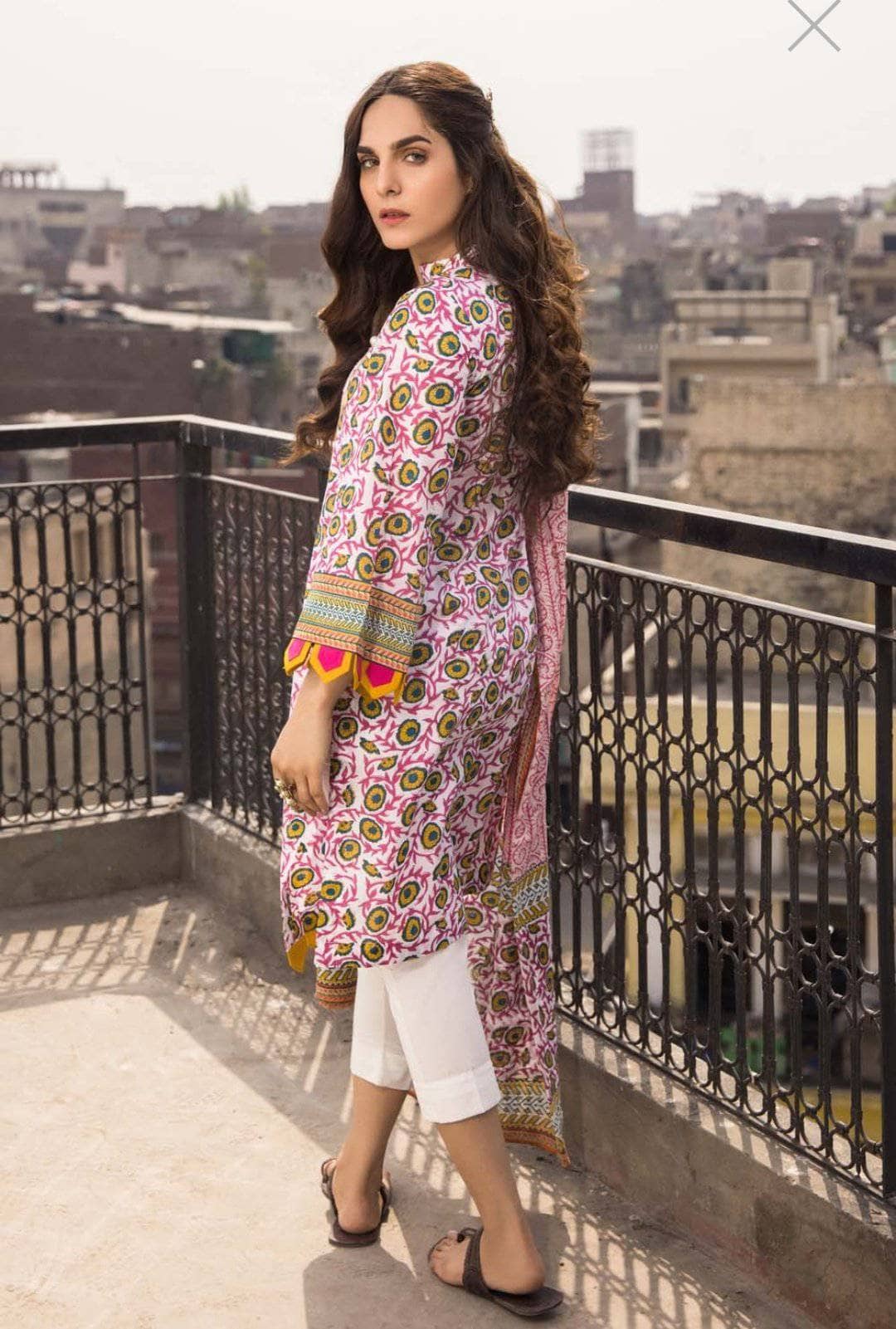 img_gul_ahmed_summer_premium_lawn_collection_awwal_boutique