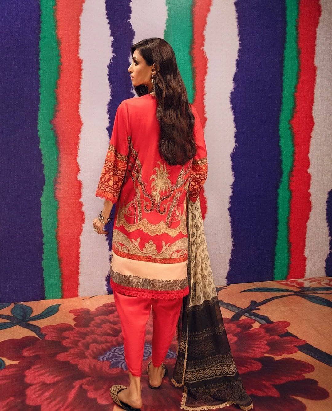 img_sana_safinaz_mahay_lawn_2021_awwal_boutique