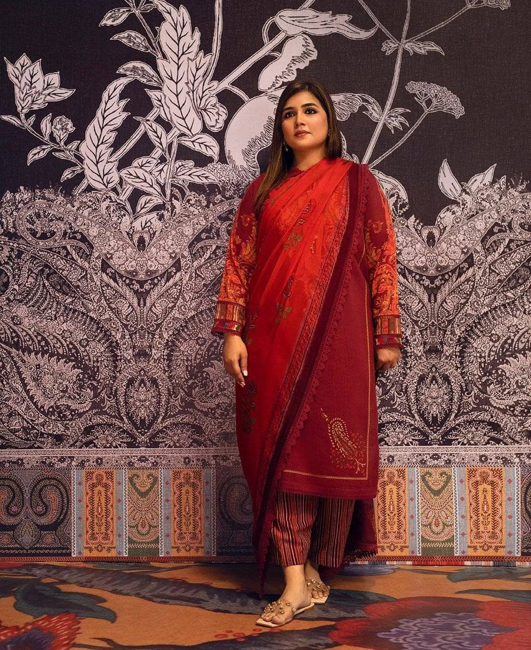 img_sana_safinaz_mahay_lawn_2021_awwal_boutique