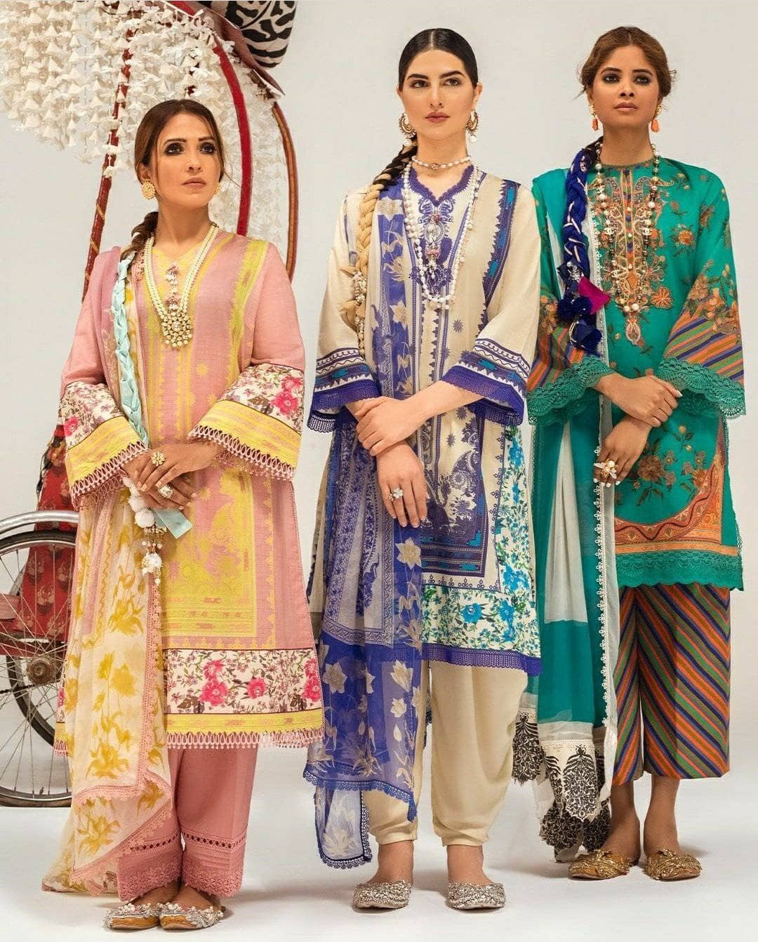 img_sana_safinaz_mahay_lawn_2021_awwal_boutique