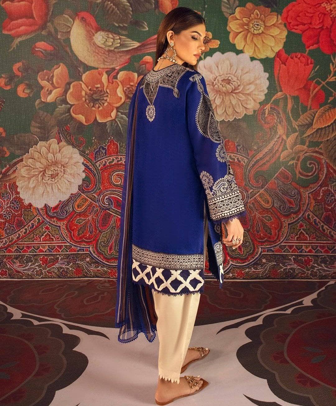 img_sana_safinaz_mahay_lawn_2021_awwal_boutique
