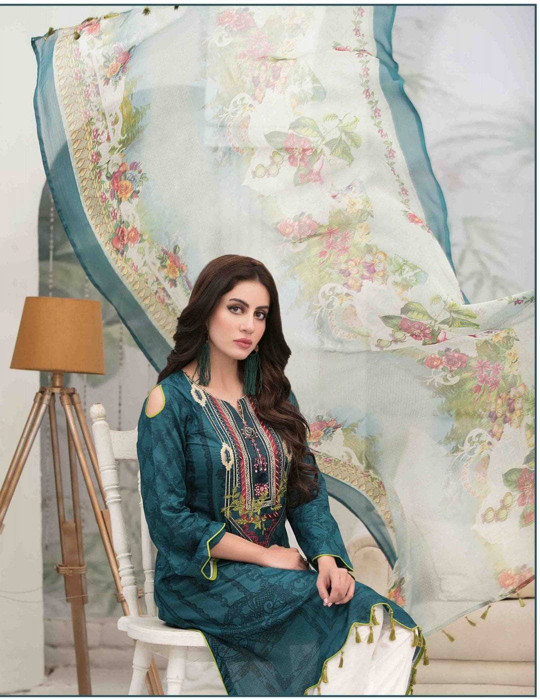 img_amna_sohail_by_tawakkal_lawn_2021_awwal_boutique