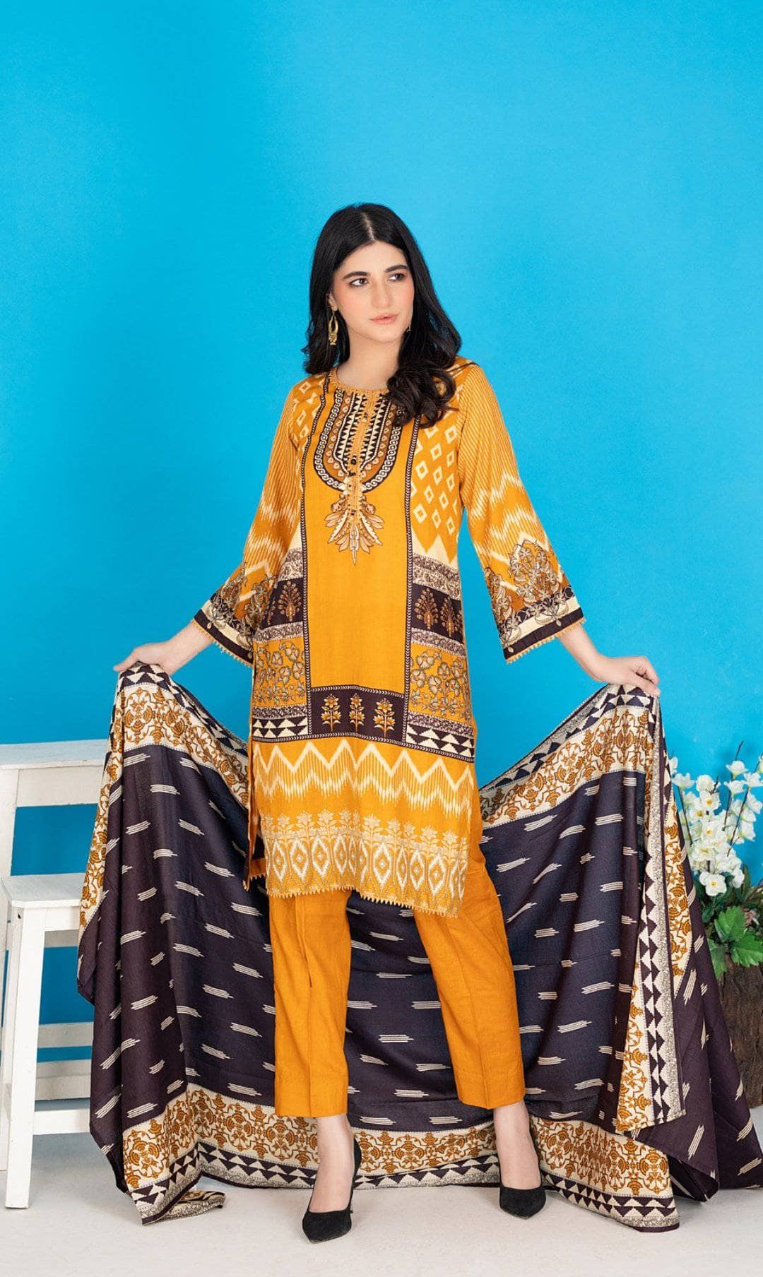 img_sahil_economy_lawn_collection_awwal_boutique_black_and_white