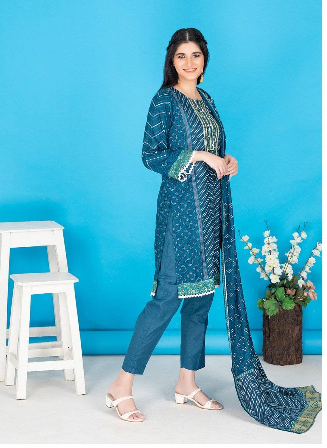 img_sahil_economy_lawn_collection_awwal_boutique_black_and_white